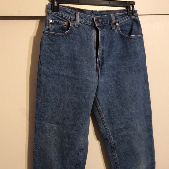 Vintage Levi’s mom jeans - Picture 6 of 10